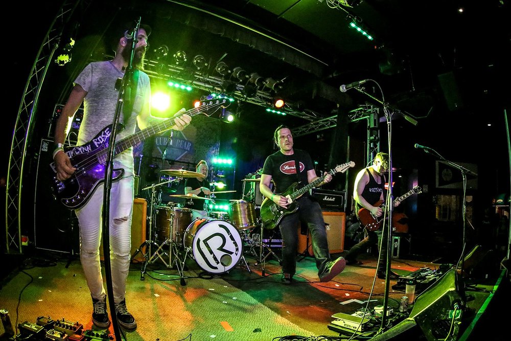 releaser-live2.jpg