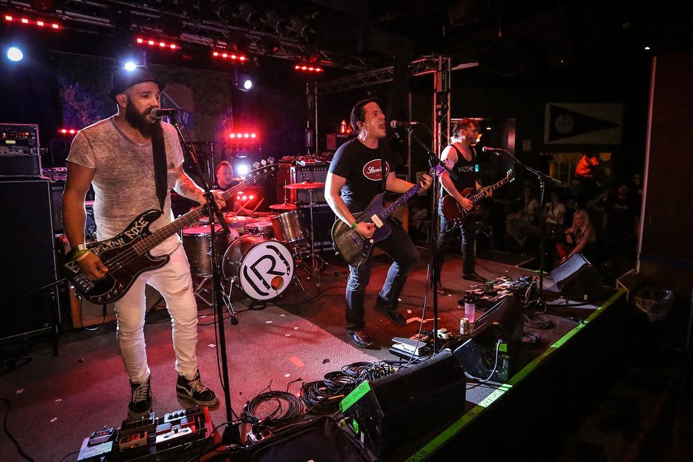 releaser-live8.jpg